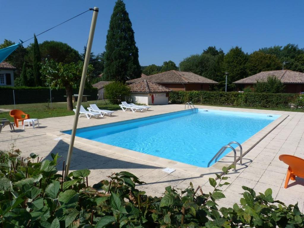 De La Garenne * Nerac